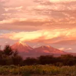 Refugio Andino Con Vista Al Volcan.